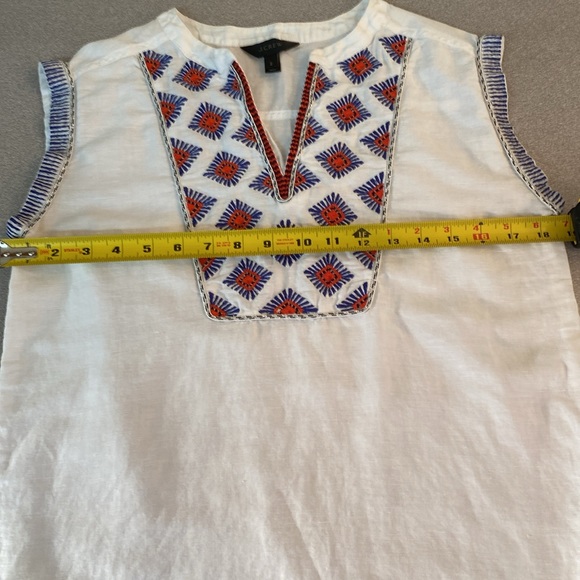 J Crew - Ladies sleeveless blouse. Size 2 - Picture 3 of 11